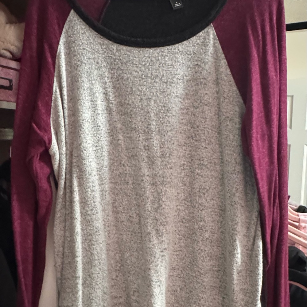BUFFALO Burgundy and Gray Long Sleeve Top